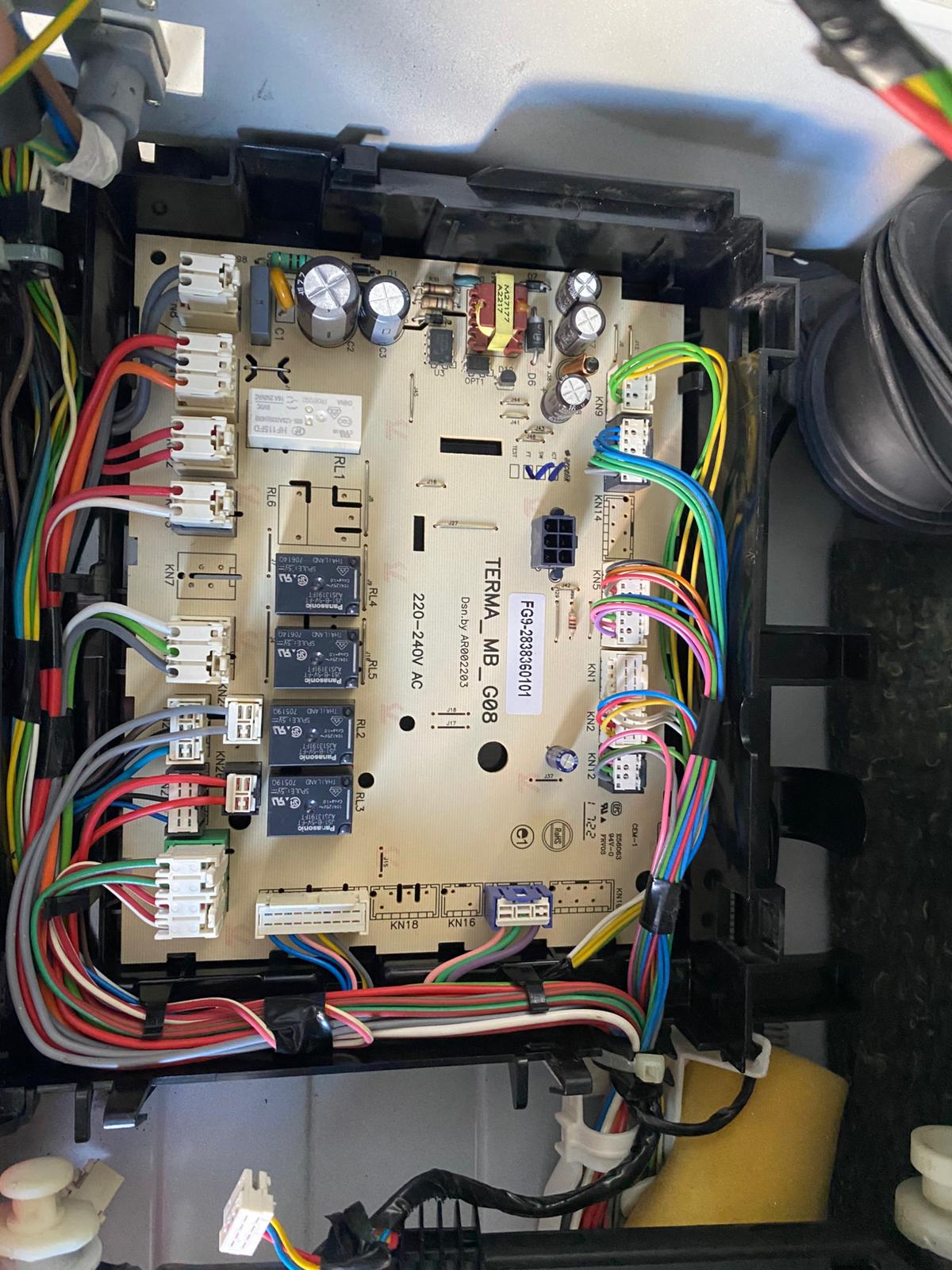 Gerçek elektronik kart, kablo & teknik parça çalışmaları servis çalışması #5