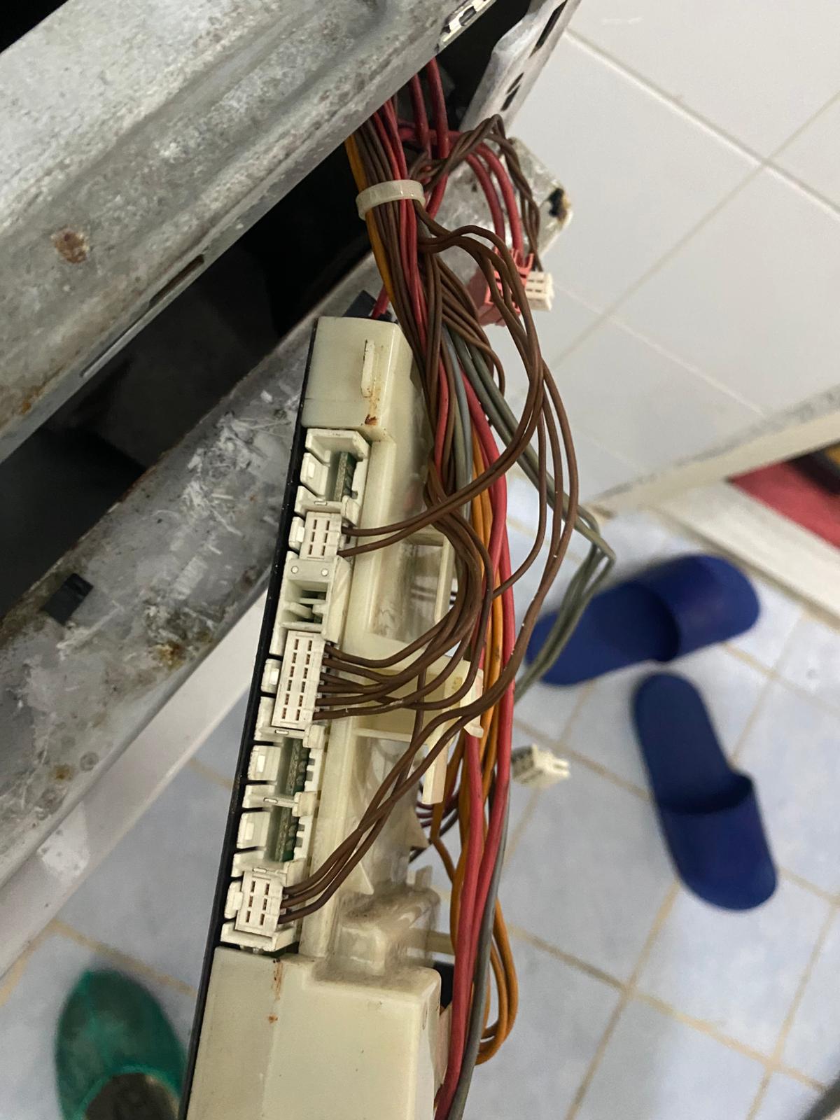 Gerçek elektronik kart, kablo & teknik parça çalışmaları servis çalışması #9