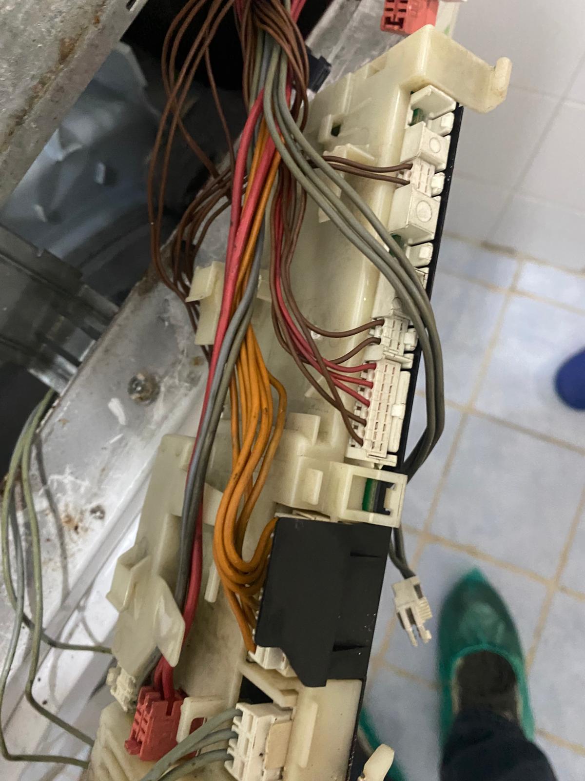 Gerçek elektronik kart, kablo & teknik parça çalışmaları servis çalışması #13