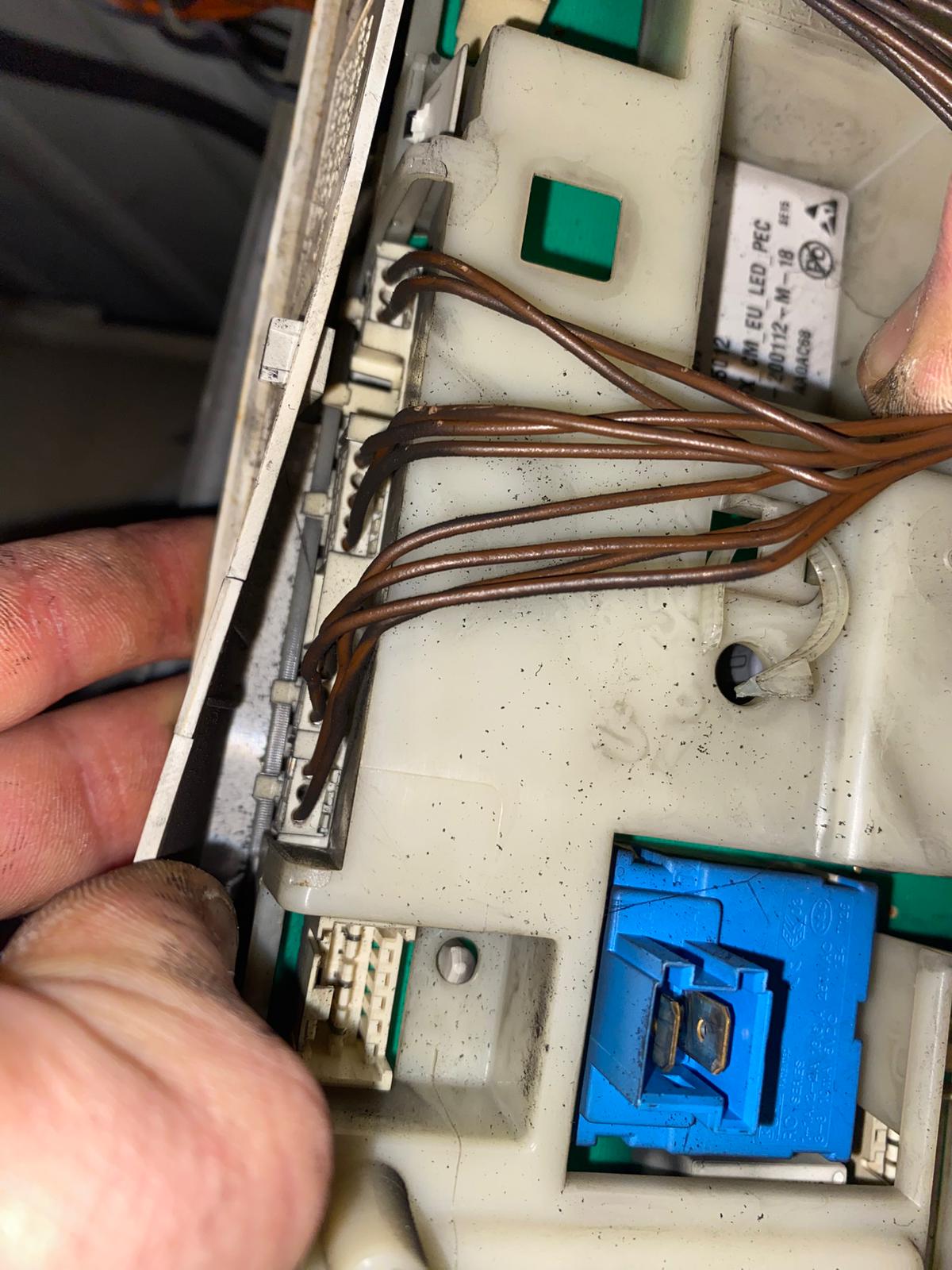 Gerçek elektronik kart, kablo & teknik parça çalışmaları servis çalışması #26